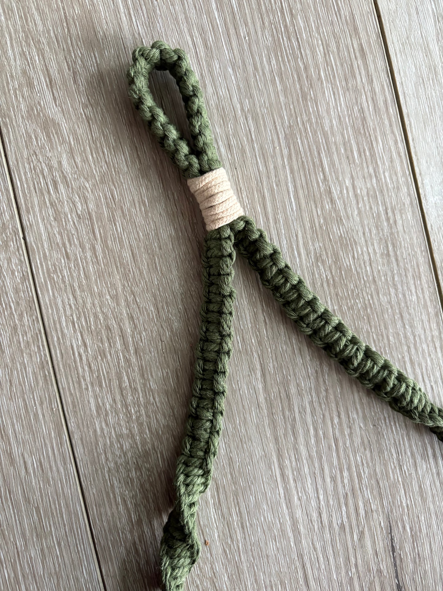 Single Propagation Station - Olive Macrame with Hickory Base